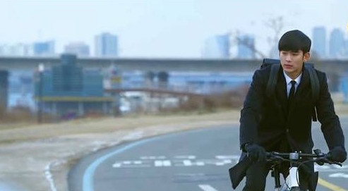 风靡起来的共享单车出行，能一直“酷”下去吗？