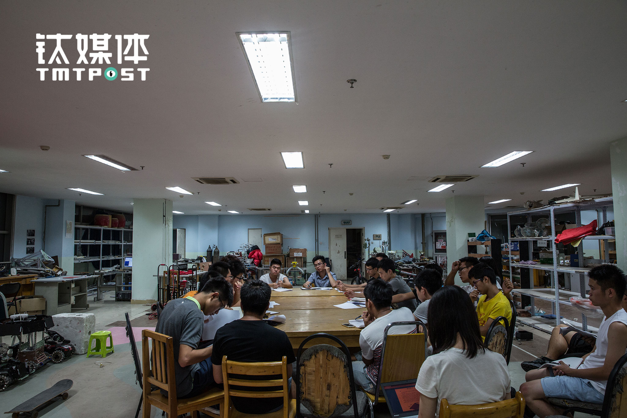 9月17日，第16届Robocon全国机器人大赛的主题和规则发布，收到相关资料后，SPR战队机械设计、电路、控制、图像识别等组别的成员立即组织讨论参赛对策和研发方向。按照惯例，这个比赛大约将在8到10个月后举行，从研发到试验再到最后参赛，“这几个月将非常忙碌”。