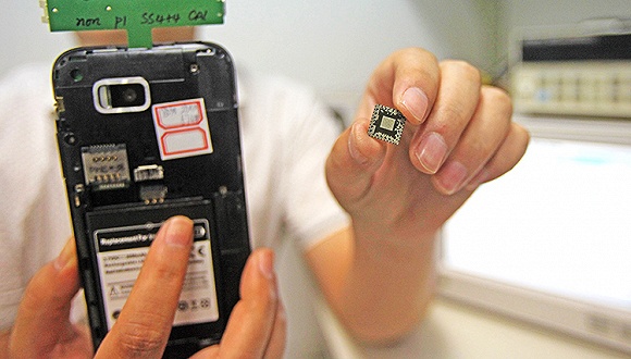 深陷芯片和巨亏困境，黄章要拿什么拯救魅族