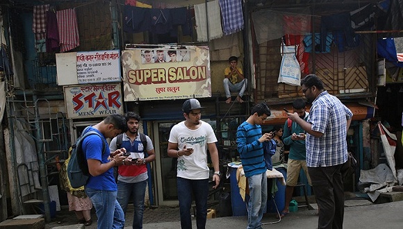 中国手机“围剿”之下，印度本土领头羊也难以招架了|11月15日坏消息榜