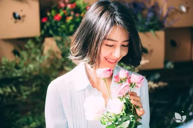 明星投资人队伍再添一例，高圆圆参投互联网鲜花品牌“花点时间”