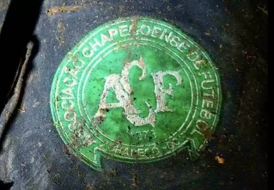 在举世震惊的空难背后，有这样一个关于梦想与信仰的体育故事