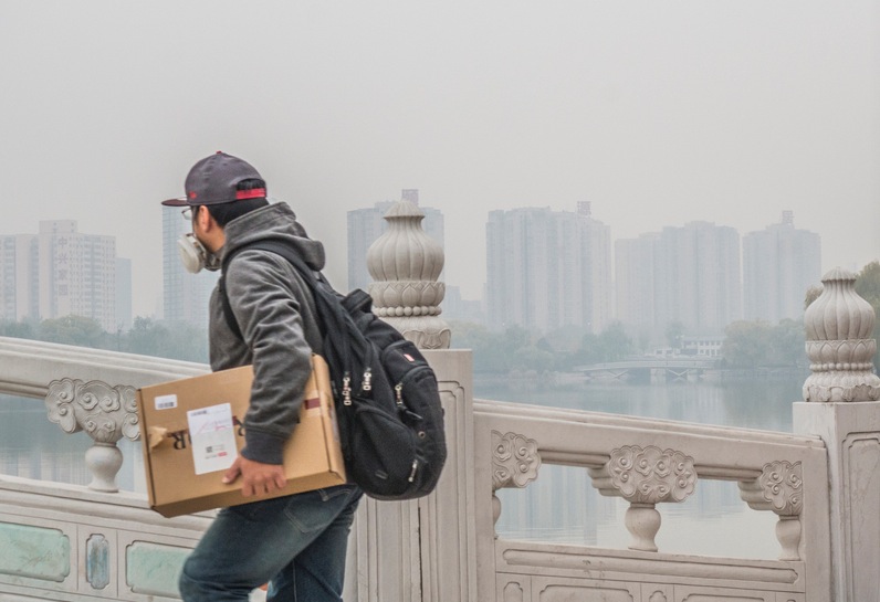 受雾霾影响，你的快递要被延误了