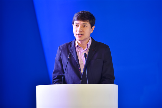 李彦宏：用户更愿意为文化产品付费，促使明星身价飙升