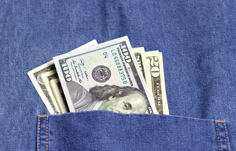 “骗补”新能源汽车企业被罚，工信部：要收紧补贴|12月21日坏消息榜