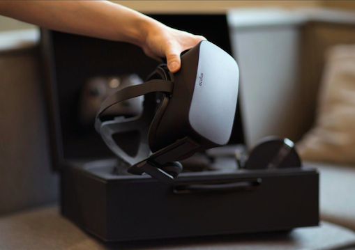 硬软件的恶性循环与AR的冲击，让VR处在了尴尬的境地