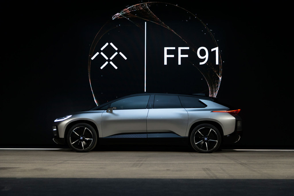 汽车之家李想吐槽乐视汽车，“这交付时间有问题啊”