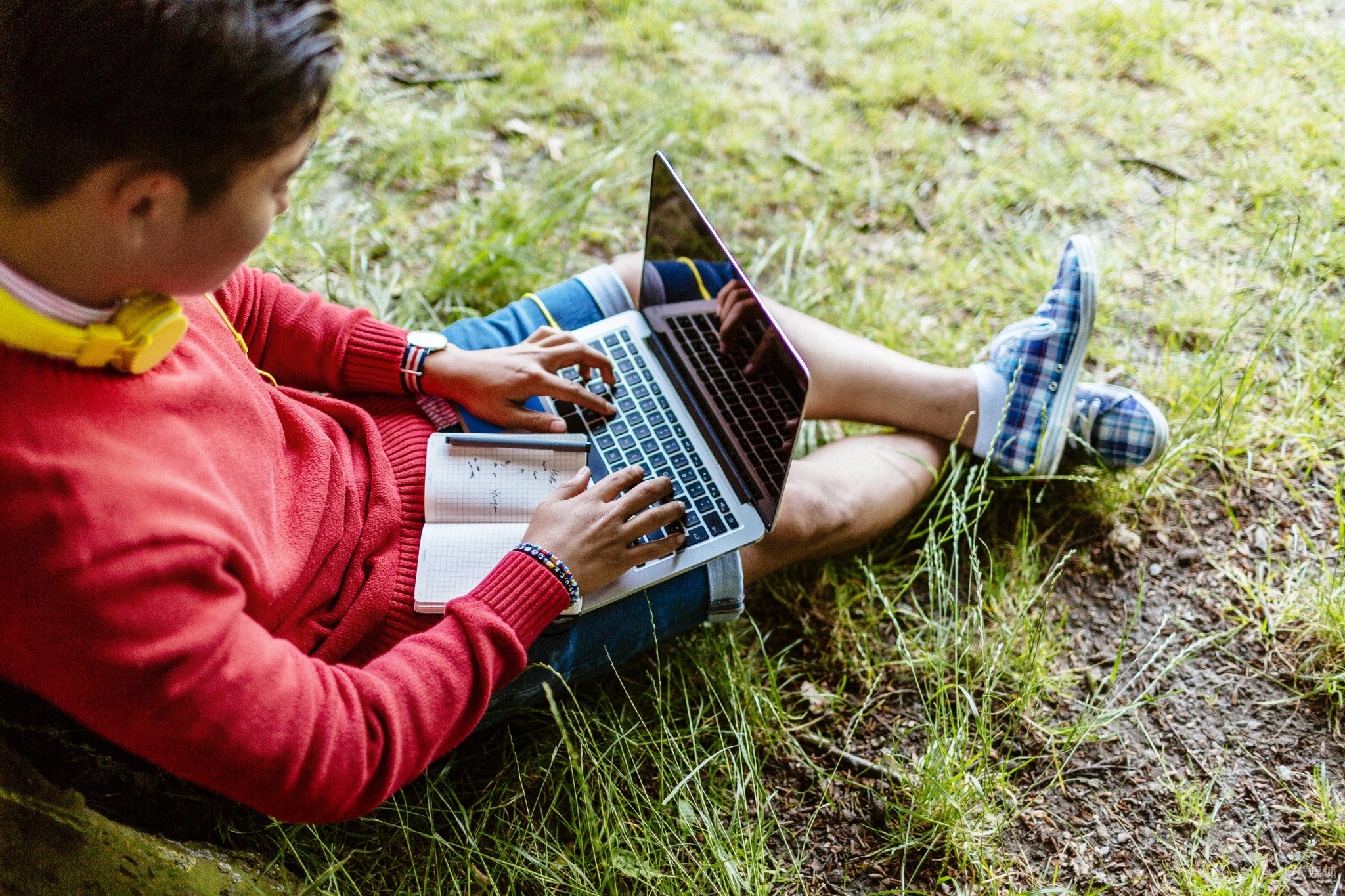因牵涉股权转让纠纷，水木清华BBS合伙人反目