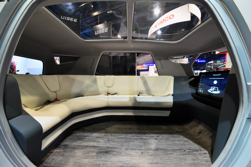 驭势无人车CES首秀，但它更像一个“城市移动包厢”