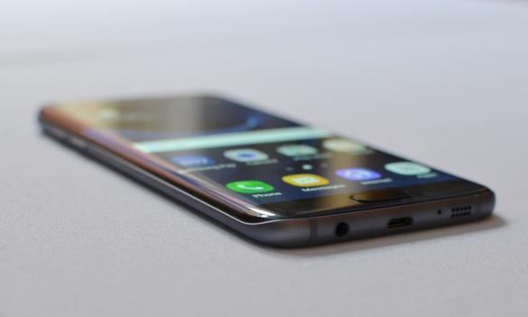 三星风波不断，S7 Edge屏幕又出现问题｜1月25日坏消息榜