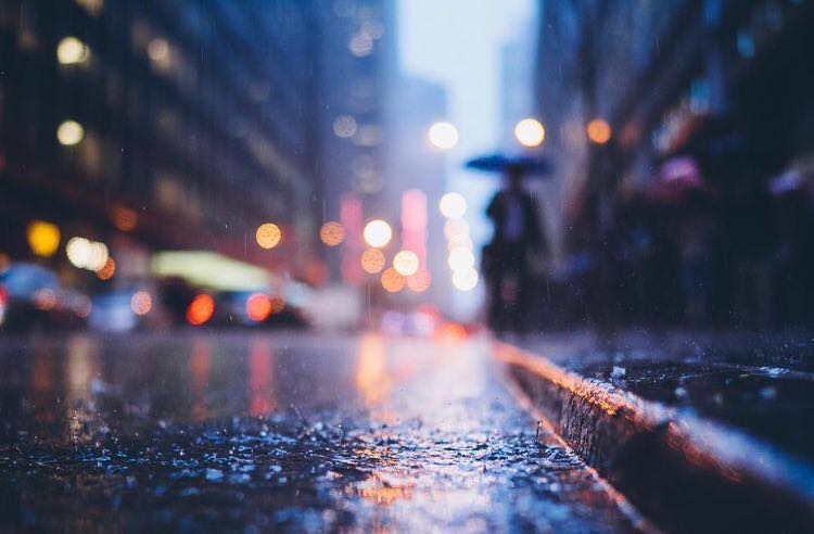 墨迹天气的曲折变现之路，给坐拥流量型产品上了一课