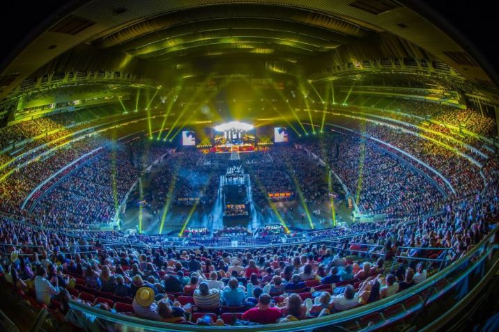 30秒广告500万美元，超级碗如何将体育商业做到极致？