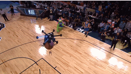 无人机先后亮相超级碗和全明星周末，但Intel的体育真相可能是VR