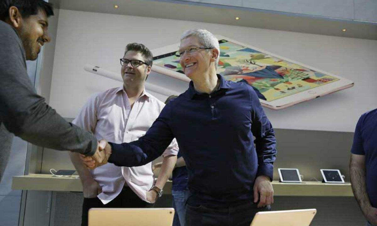 【钛晨报】印度允许苹果造新机，但不允许卖翻新手机