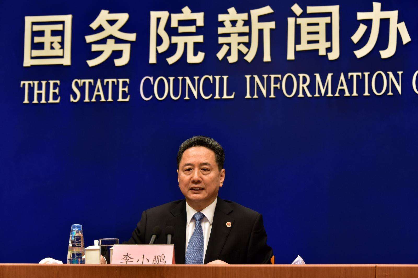 交通部长李小鹏：网约车要渐进式改革，鼓励各地因城施策