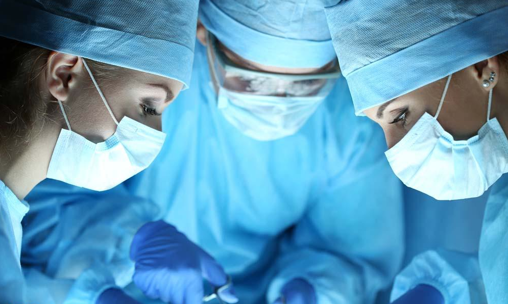 墨西哥医生用350例手术证明，VR辅助手术可以减轻患者24%的疼痛