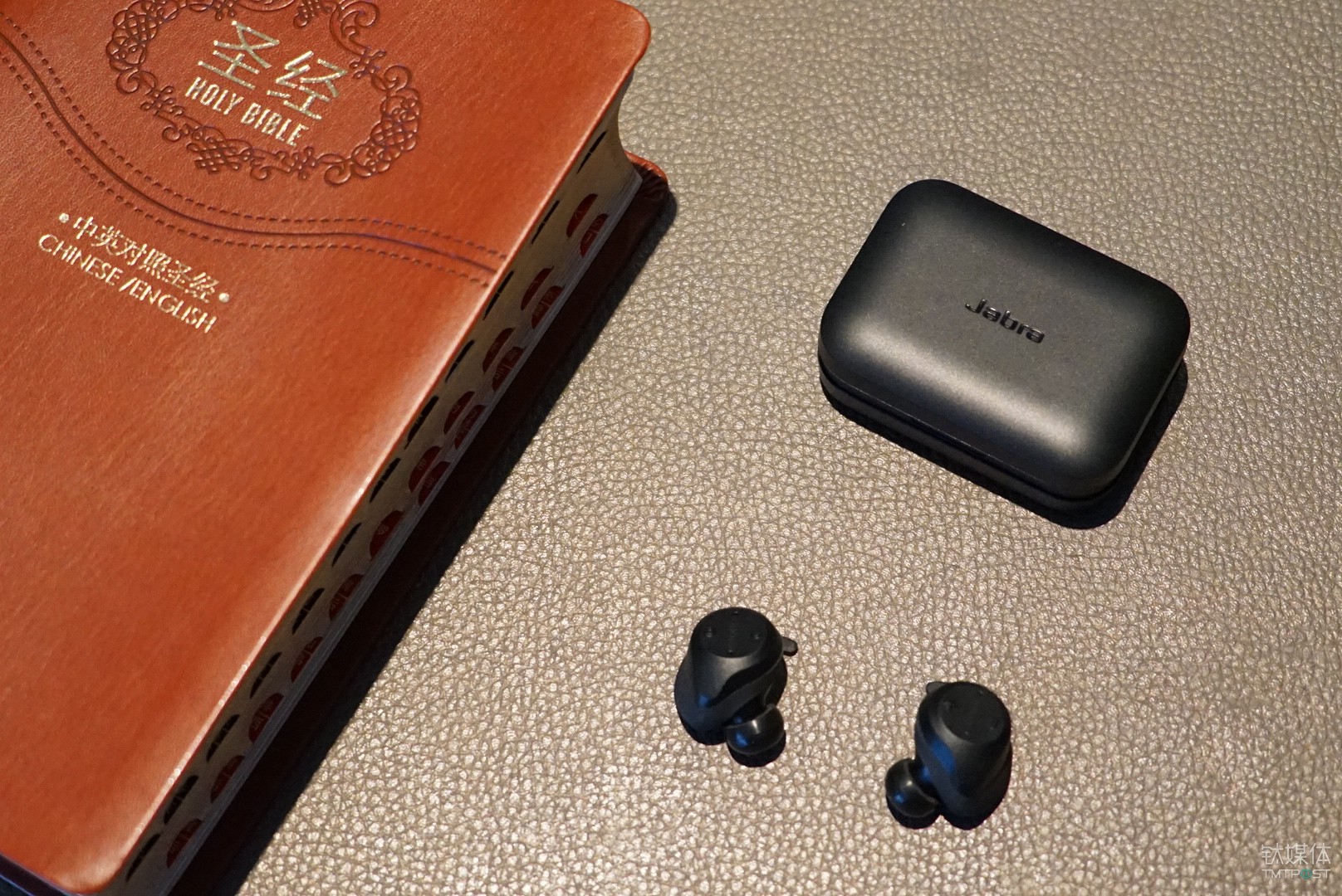 在捷波朗臻跃面前，其他产品都不好意说自己是无线耳机了