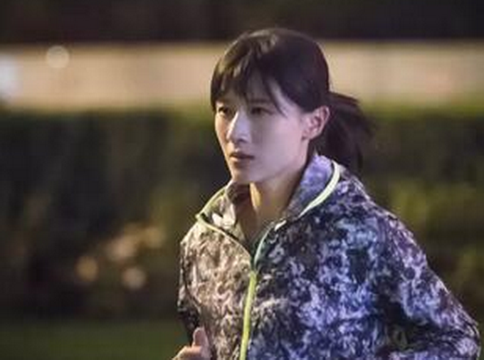 当Papi酱拥抱New Balance，背后是体育用品的一场时尚冒险