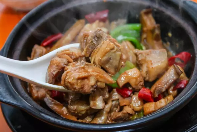 靠加盟商撑起来的黄焖鸡米饭，能否成为中式快餐的大牌？