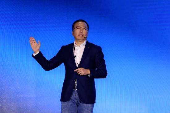 赵明：除荣耀以外，大多数互联网手机品牌走到线下，合作伙伴都亏钱了