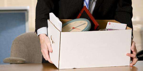 互联网裁员越来越频繁，身处风暴眼的员工该如何应对？