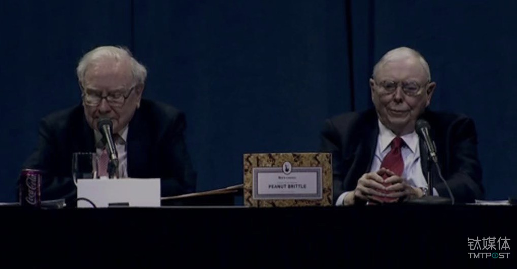 巴菲特首次回答谁是理想接班人：必须足够有钱