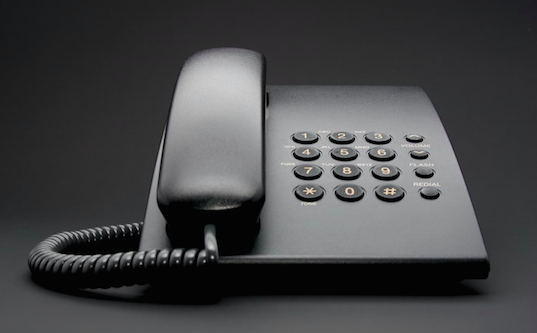 固话用户持续十年下滑，未来会被逐步淘汰吗？