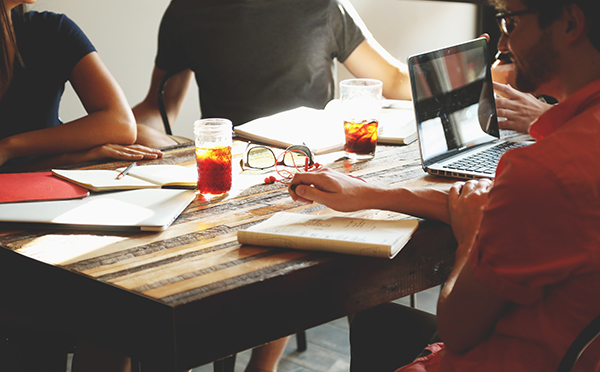 知识付费爆款频出，打造爆款的一条公式和三个瓶颈