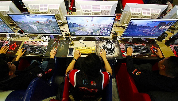 电竞协会加码电竞+旅游，电竞产业园会走动漫基地的老路么？