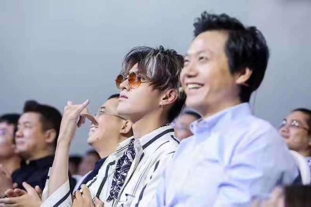 给发烧精神植入“玛丽苏”基因，小米打的什么主意？