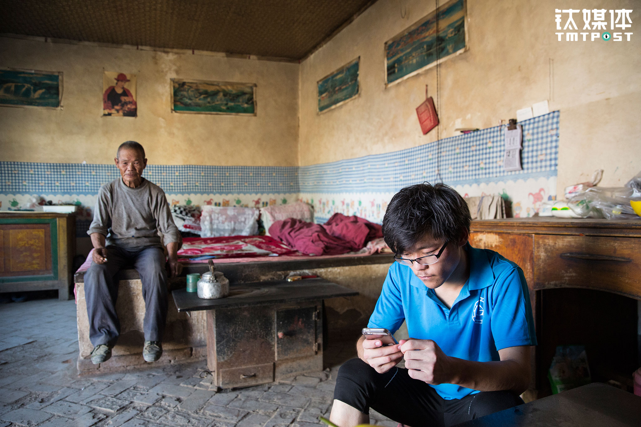 The father and son live in these three shed bungalows. As a matter of fact, these simple shelters are not theirs. &ldquo;A few years ago my house just couldn&rsquo;t hold and collapsed. My uncle&rsquo;s family moved to Inner-Mongolia and left this yard. So we moved in here,&rdquo; Li said. In this underprivileged household, the illiteral father always tells his sons that studying will change their fate. For Li Sheng, his goal is get his father out of the field and provide him with proper meals every day.