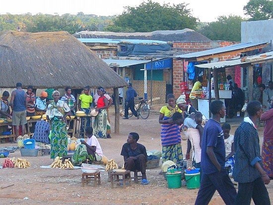 非洲小朋友“举牌”营销是怎么火起来的？