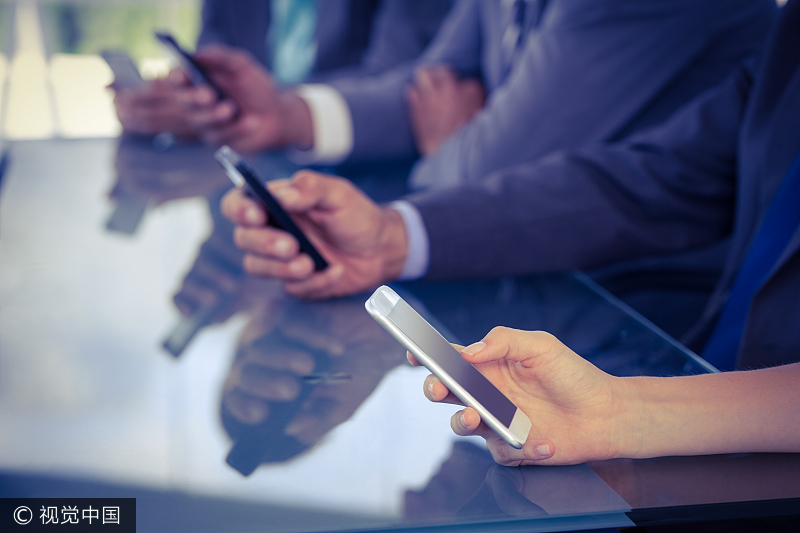 平台越来越重视轻内容，背后抢占的是时间场景