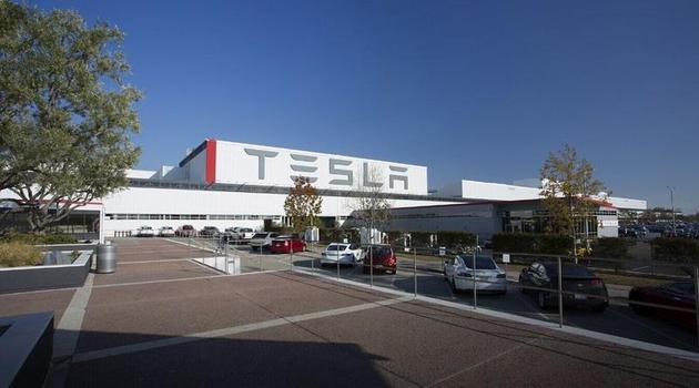 【钛晨报】工伤率高于屠宰场，特斯拉工人抱怨工作环境危险