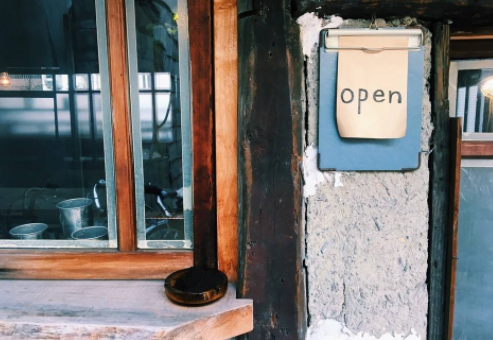 删繁就简，豆瓣砍掉多个业务是好的征兆