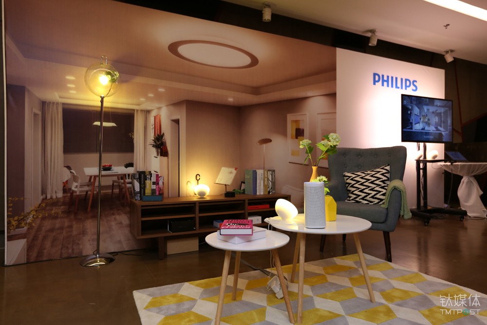 飞利浦Hue接入叮咚智能音箱，如今氛围灯也能听懂中文了