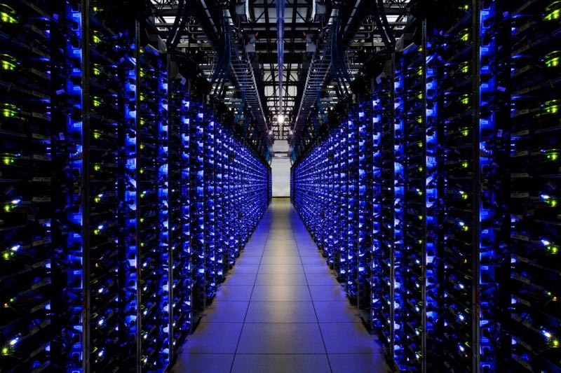 不光手机厂商在争夺印度市场，云服务巨头也抢设数据中心