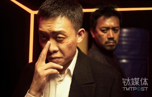 作者杜强的特稿作品《太平洋大逃杀》被乐视影业改编为广播剧，由张译、王学兵参与演出。
