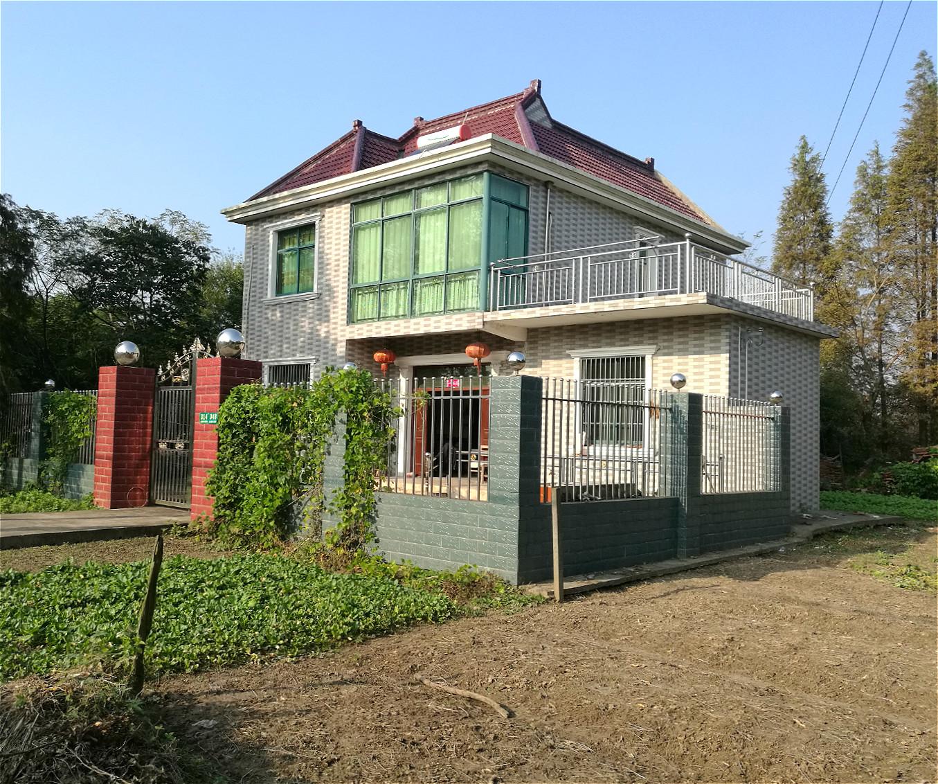 当年放弃农村户口的人，如今已经错过了万亿宅基地市场