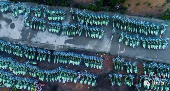 The Struggle Behind the “Tomb of Shared Bikes” in Chinese Cities