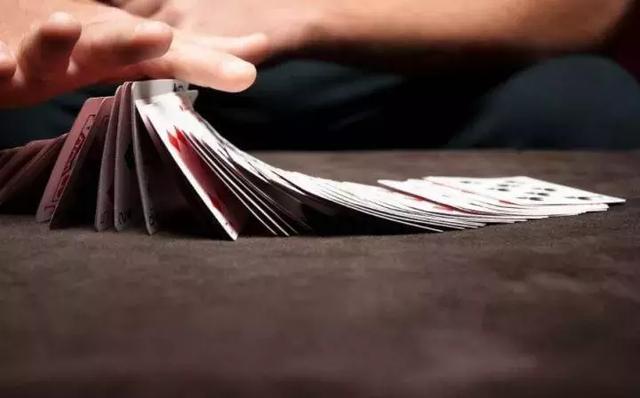 或倒闭、或转型，场景分期行业开始了退潮