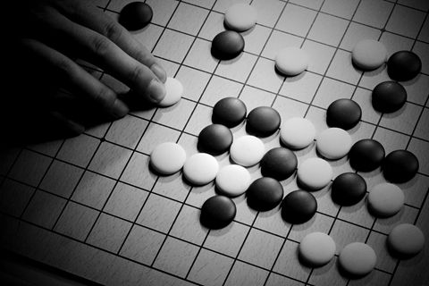 阿尔法元来了，人类限制了机器的想象力吗？