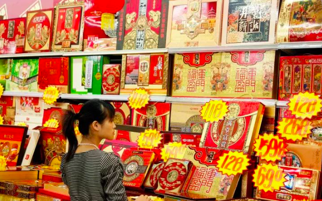 焦虑的年轻人，火爆的美容丸