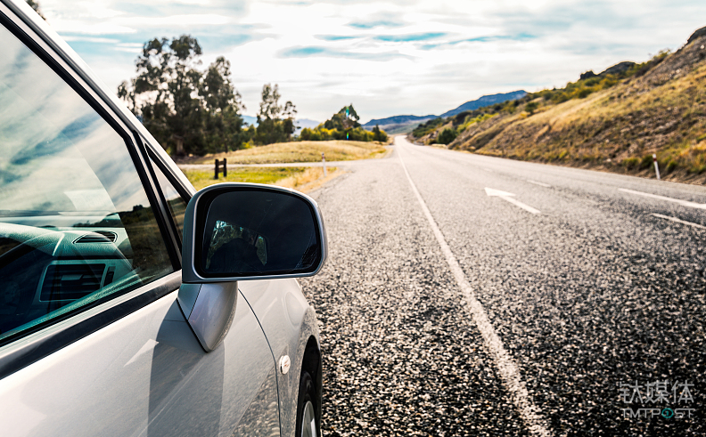 小鹏小批量产，蔚来12月上市，互联网造车离成功还有多远？