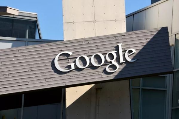 【钛晨报】谷歌回归互联网业务，“登月计划”支出创新低