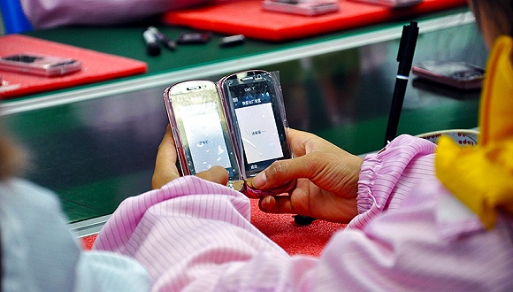 从富士康说起，手机代工行业的兴衰与启示