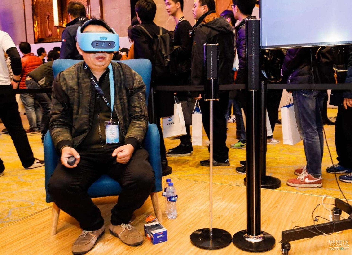 Vive Focus 一体机亮相，HTC 意图打造开放 VR 生态