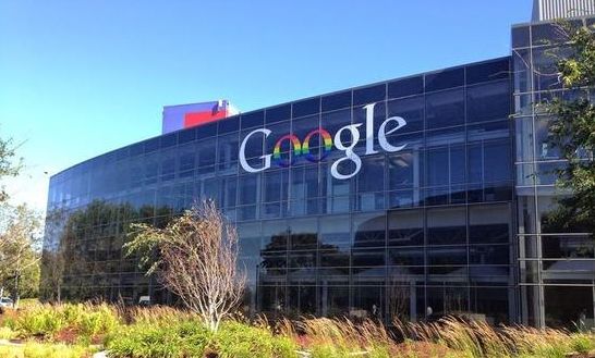 谷歌翻译又悄悄的投了条广告，国内竞品中谁该感到紧张？