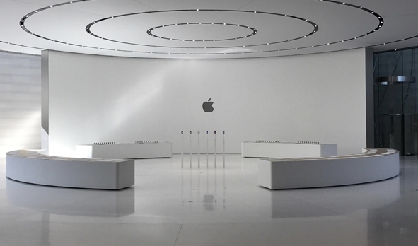 苹果智能音箱 HomePod 推迟到2018年上市