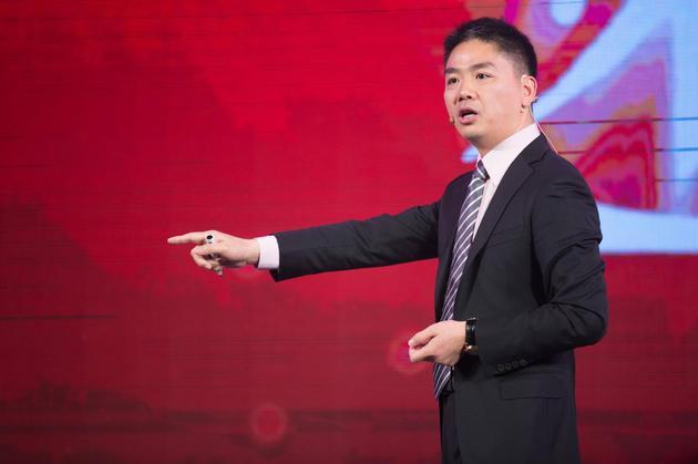 刘强东怒斥行业潜规则，“电商二选一”的手法不会赢到最后 | 钛快讯